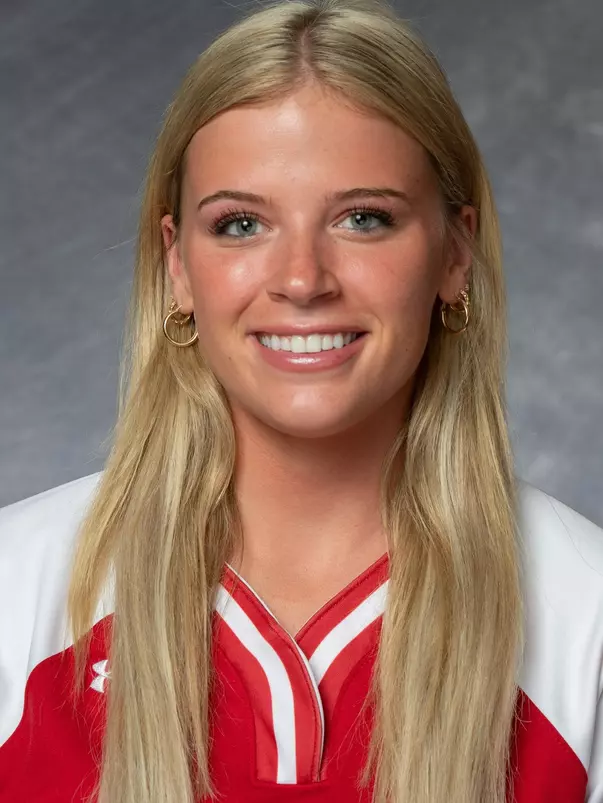 Emily Bojan headshot