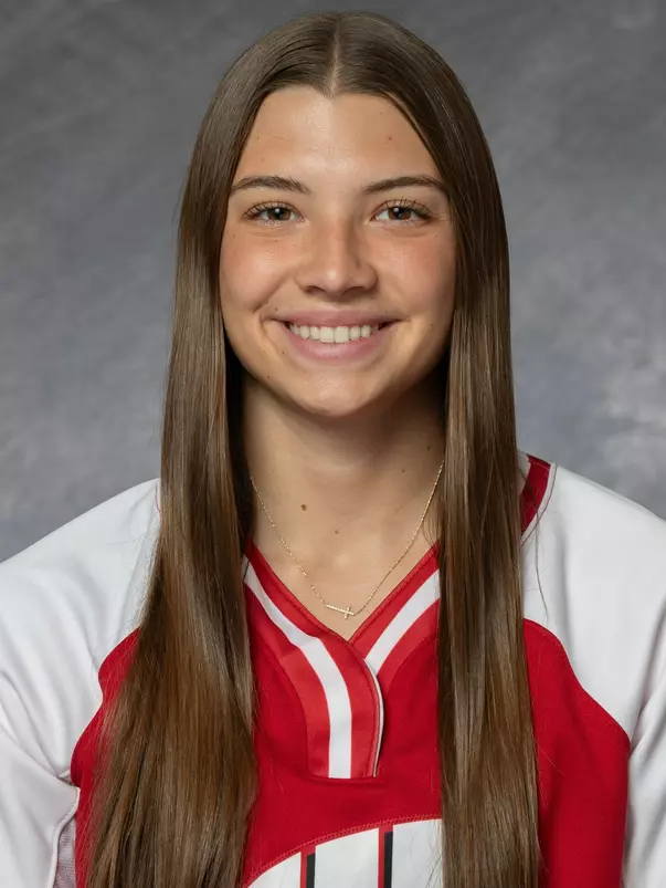 Alivia Bark headshot