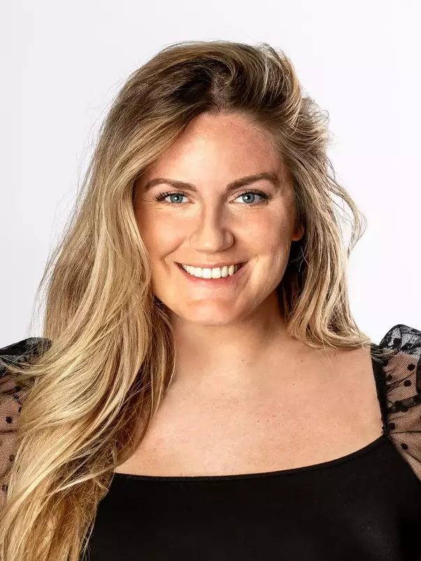 Kelsey Sharkey headshot