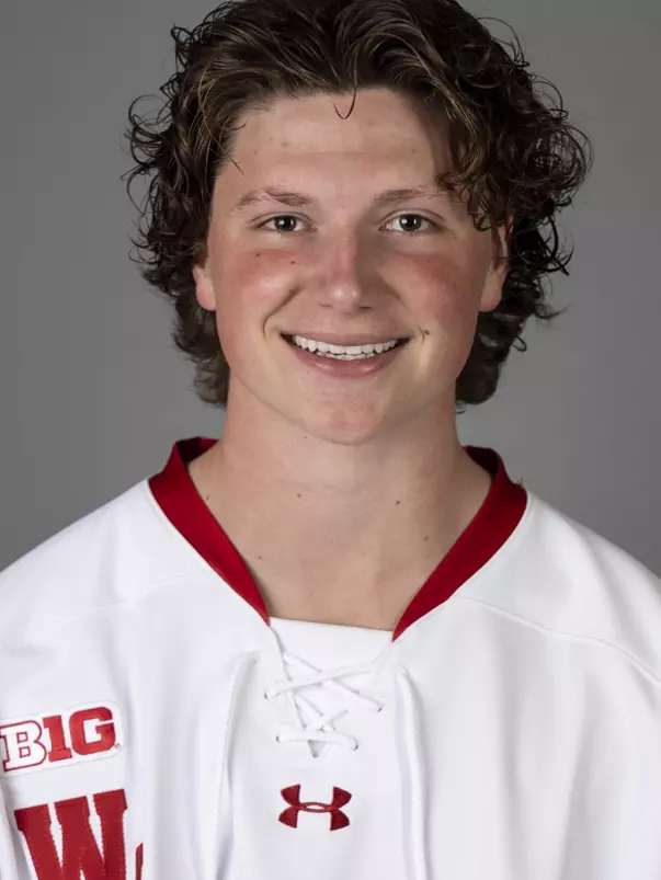 Quinn Finley head shot