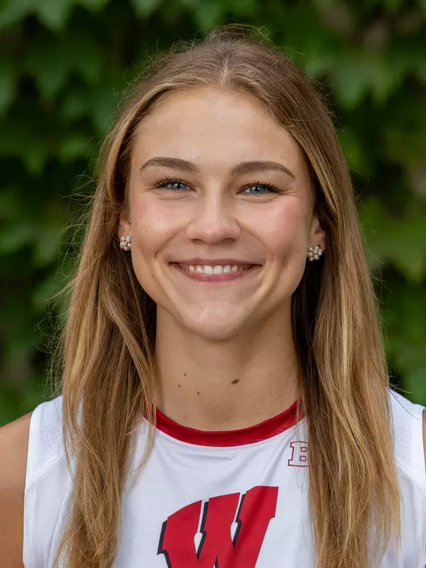 Wisconsin Badgers 2024 Volleyball headshot of Julia Orzol (22), Aug. 29, 2024, in Madison, Wis. (Photo by David Stluka/Wisconsin Athletic Communications)