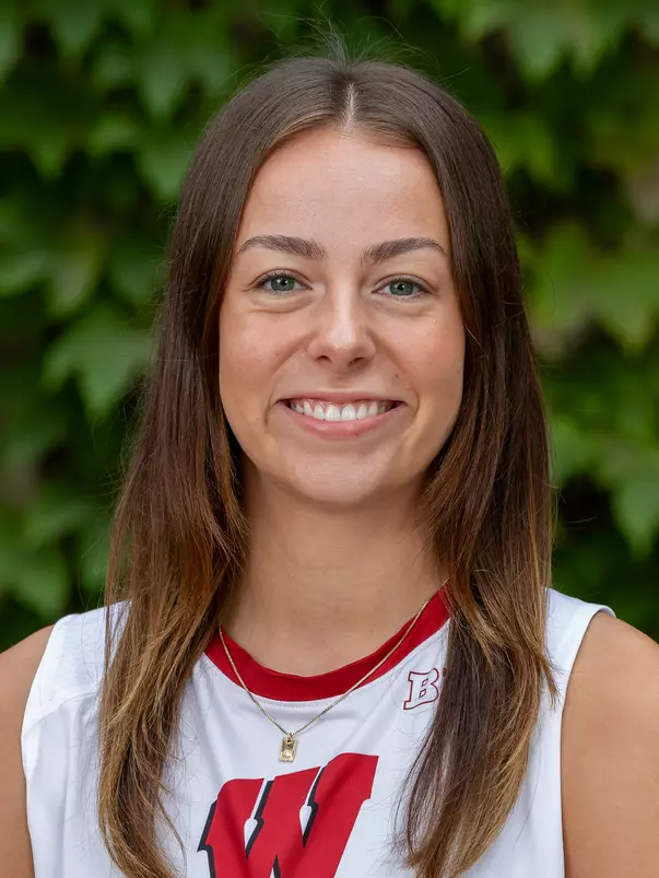 Wisconsin Badgers 2024 Volleyball headshot of Carly Anderson (4), Aug. 29, 2024, in Madison, Wis. (Photo by David Stluka/Wisconsin Athletic Communications)