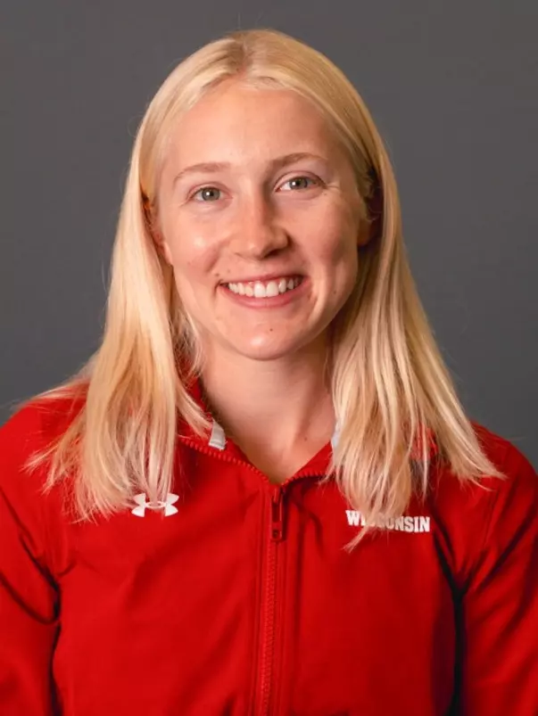 Sara Mlodik 2025 headshot