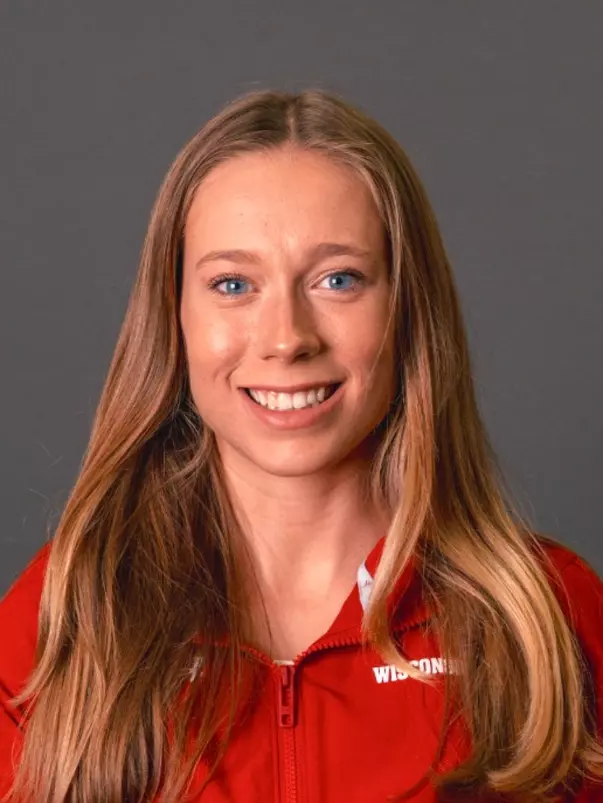 Annika Cutforth 2.0 headshot 2025