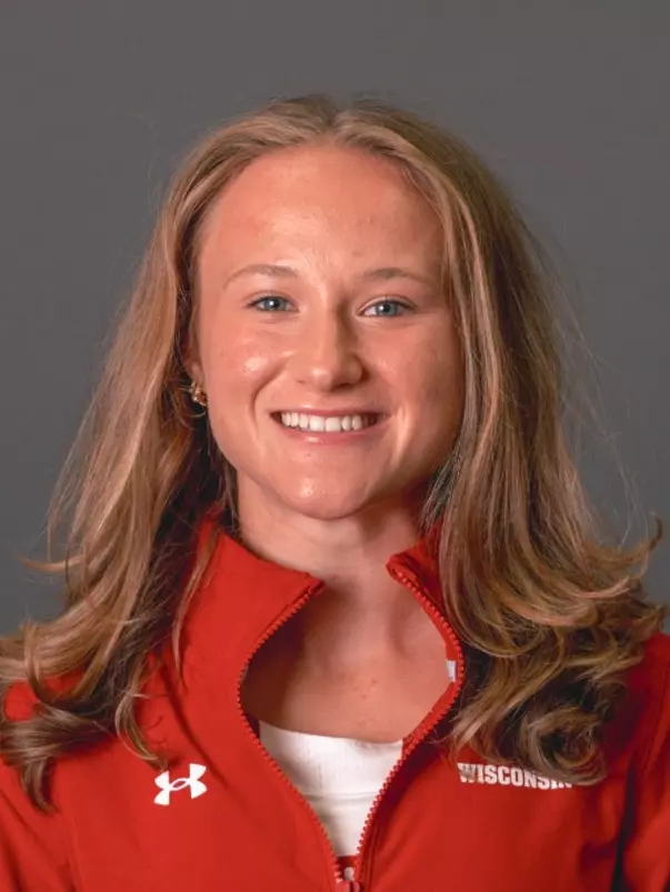 Mikaela Helling 2025 headshot