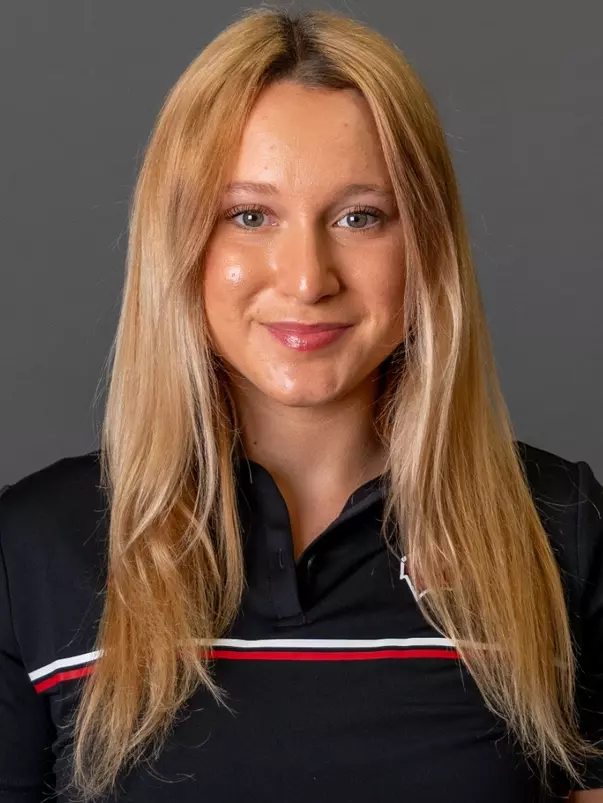 Hannah Harris head shot