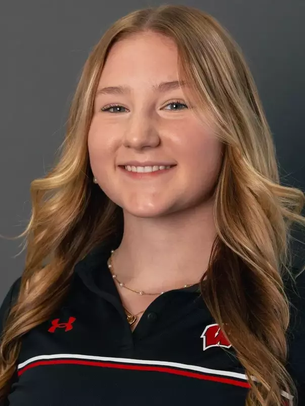 Caitlyn Farrell head shot