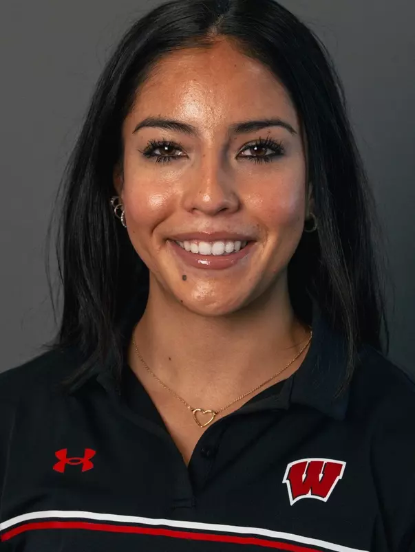 Julia Rangel head shot