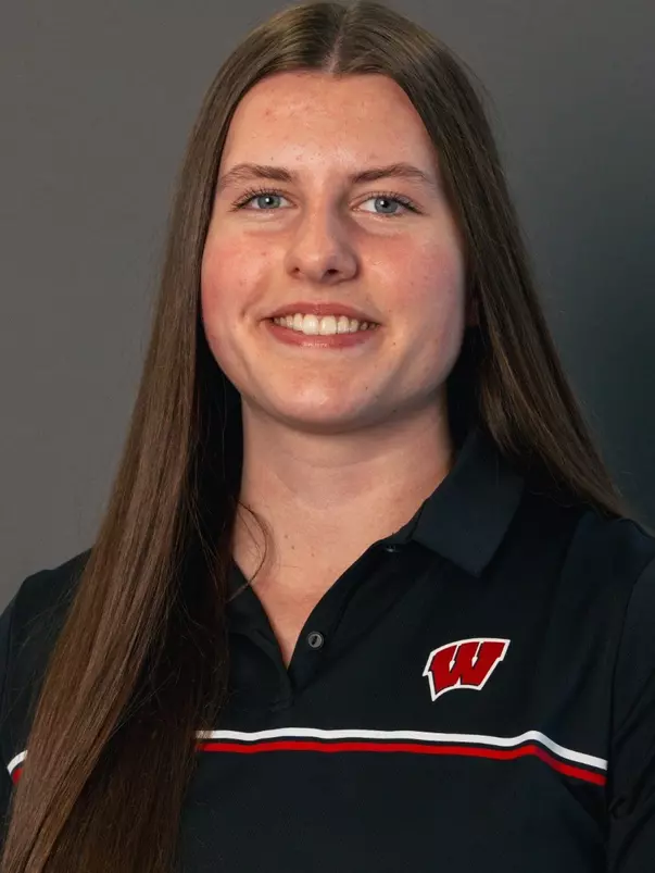 Olivia Pettey head shot