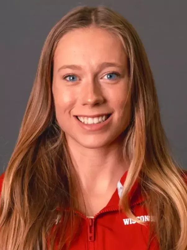 Annika Cutforth 2.0 headshot 2025