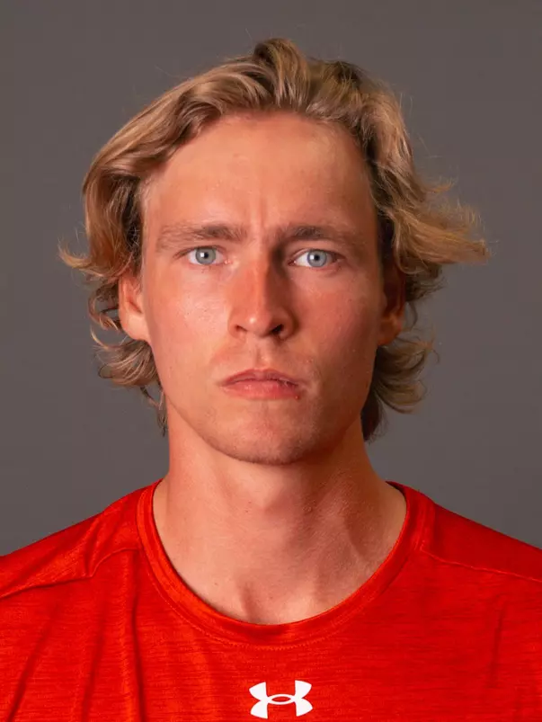 Oliver Olsson Head Shot