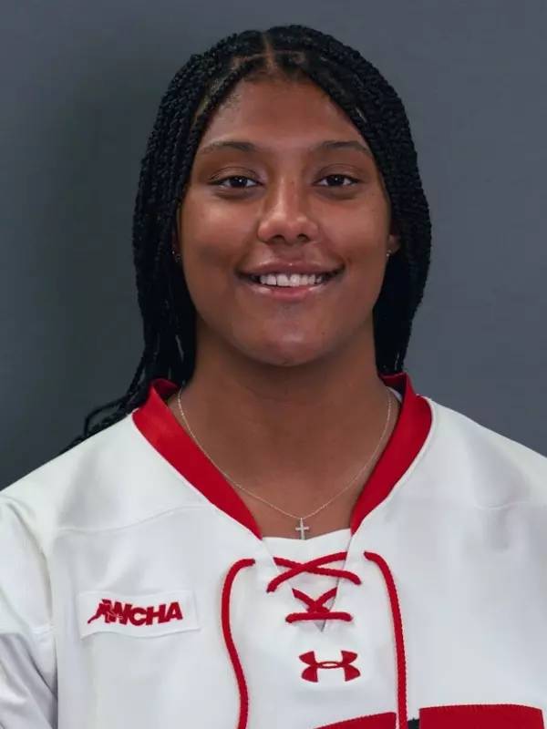 Laila Edwards Headshot