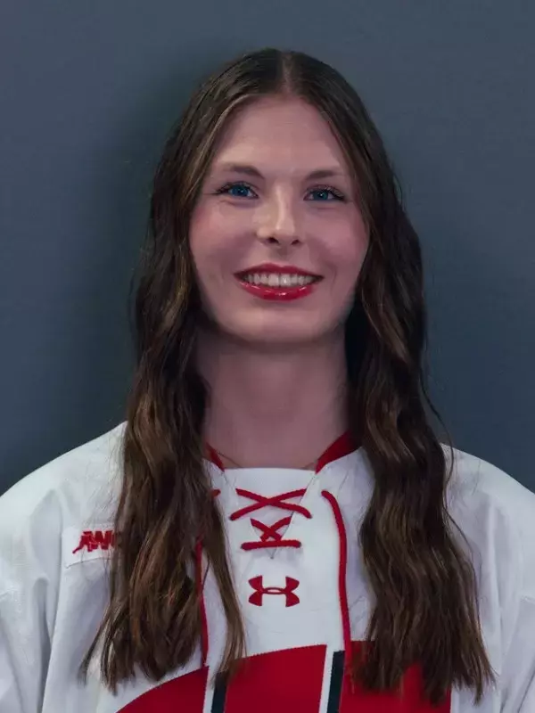 Nicole Gorbatenko Headshot