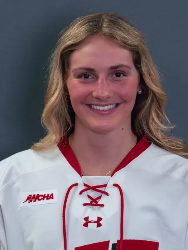 Kelly Gorbatenko Headshot