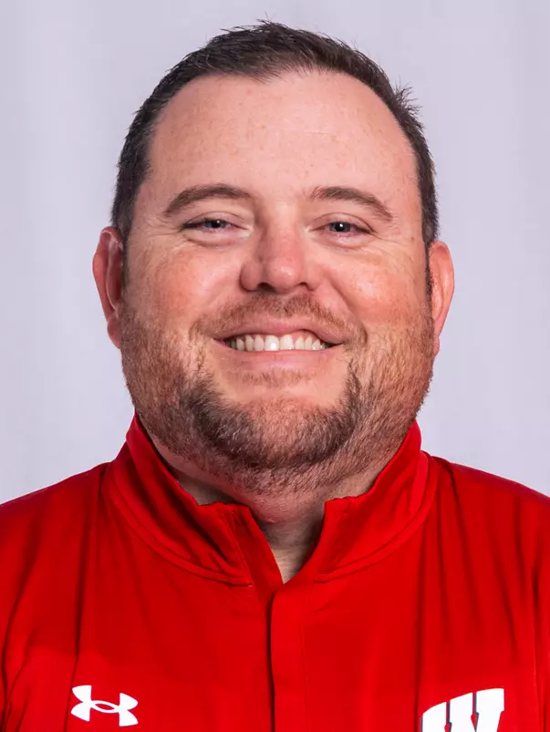 Eric Mateos updated headshot