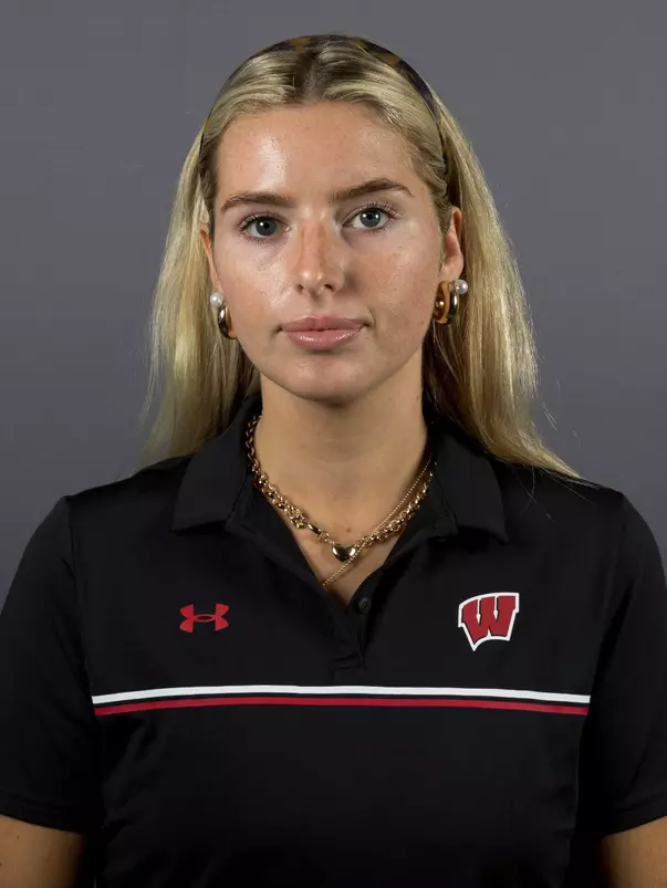 Amelia Mullins Headshot