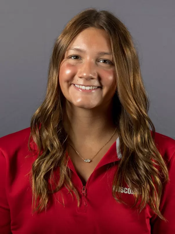 Sarah Larsen Headshot 2026-27