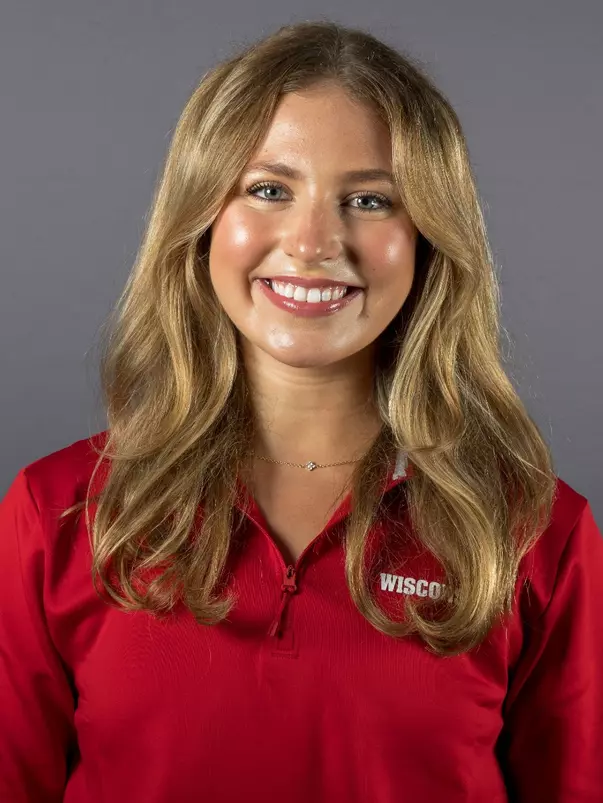 Andrea Dworak Headshot 2026-27