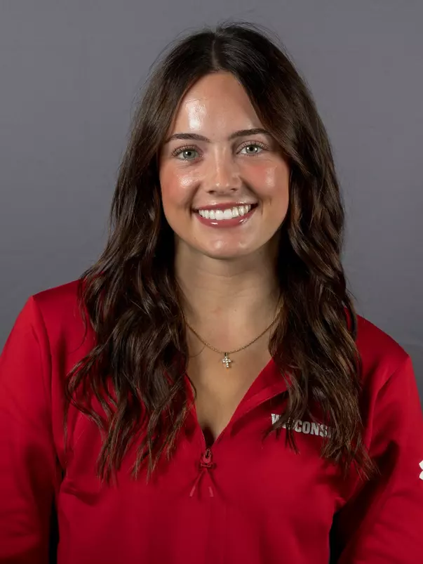 Maggie Wanezek Headshot 2026-27