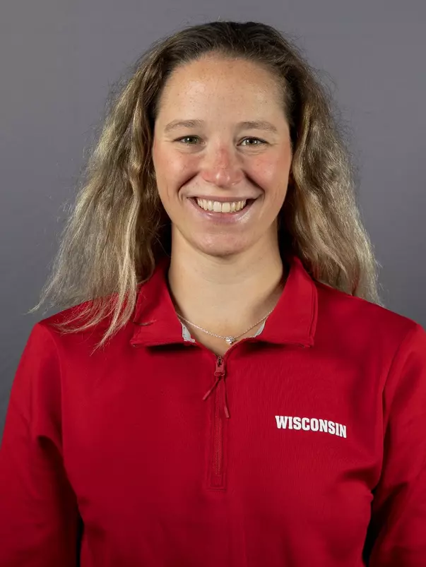 Lucie Delmas Headshot 2026-27