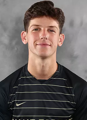 Leo Guarino 2021 Headshot