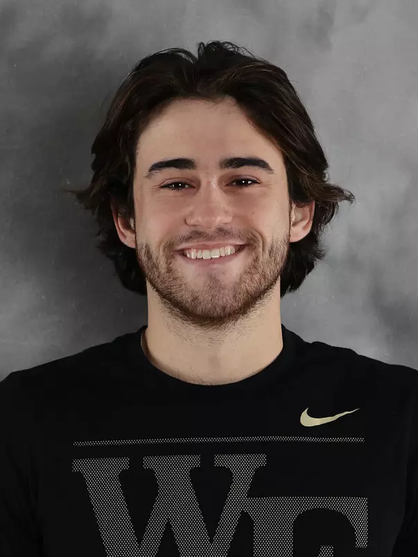 Robert Maciag 2022 Headshot