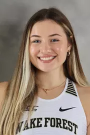 Anna Rybcznski 2022 Headshot