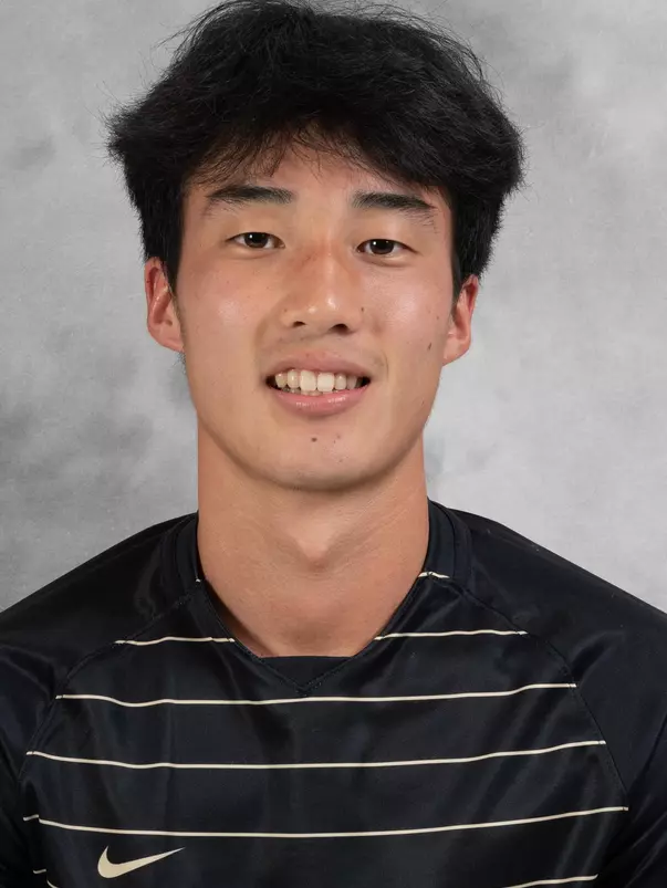 Takuma Suzuki 2022 Headshot