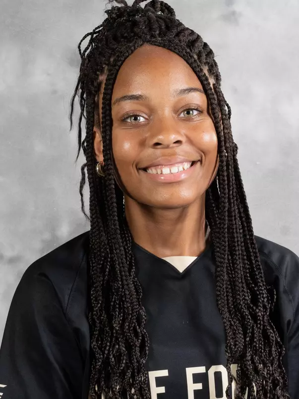 Caiya Hanks Headshot