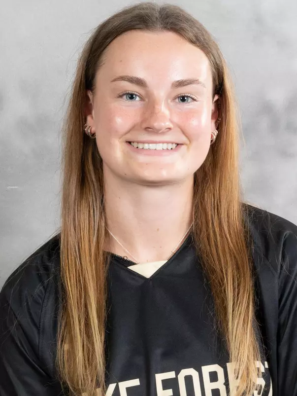 Courtney Evans Headshot