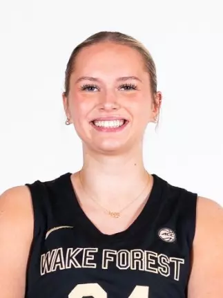Mckenzie Swanson Headshot