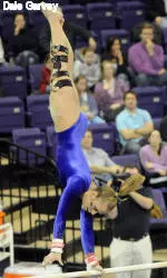 Bogart Makes NCAAs, Huskies Fourth At Regionals