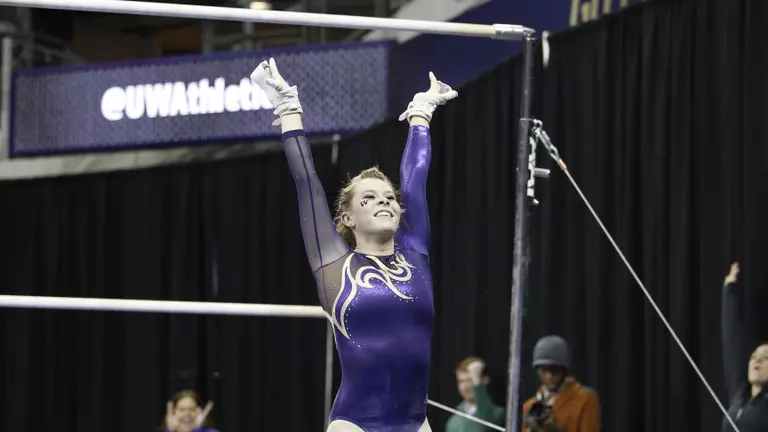 Huskies Score 195.650 Versus Bruins