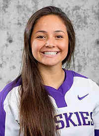 Julia DePonte Headshot