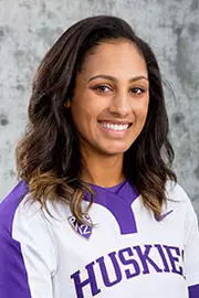Kirstyn Thomas Headshot