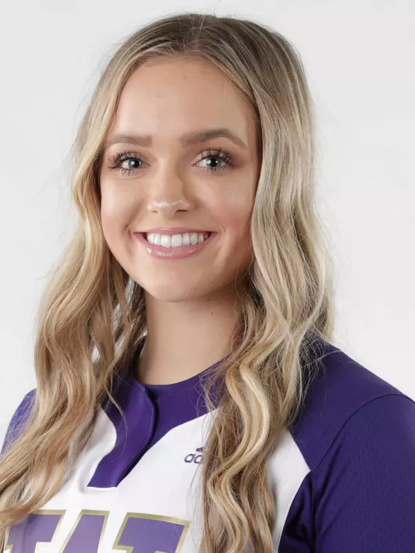 Brooke Nelson Headshot