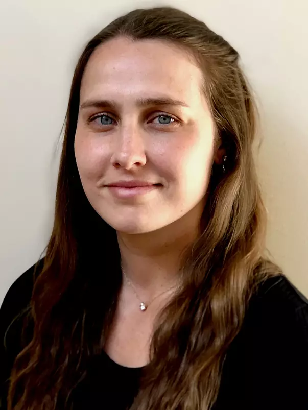 Emilie Burgess head shot 2021