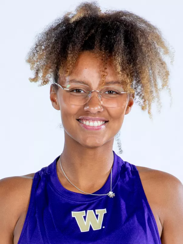 Astrid Olsen 2022-23