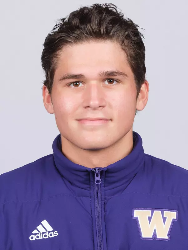 University of Washington rowing teams headshots at Conibear Shellhouse on Monday, October 4, 2021, in Seattle. (Stephen Brashear/Red Box Pictures)