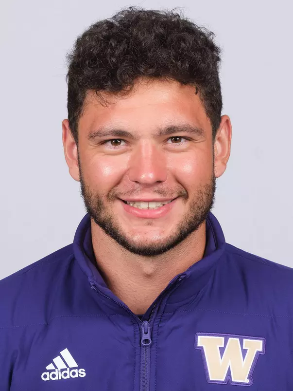 University of Washington rowing teams headshots at Conibear Shellhouse on Monday, October 4, 2021, in Seattle. (Stephen Brashear/Red Box Pictures)