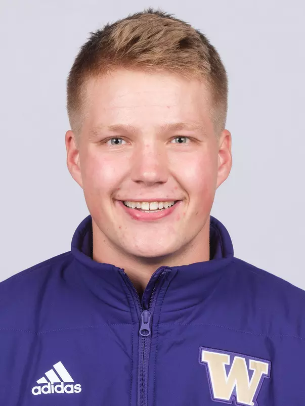 University of Washington rowing teams headshots at Conibear Shellhouse on Monday, October 4, 2021, in Seattle. (Stephen Brashear/Red Box Pictures)