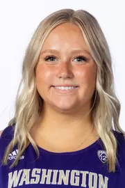 The 2023-24 University of Washington beach volleyball team on September 25, 2023. (Photography by Scott Eklund/Red Box Pictures)