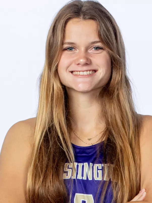 The 2023-24 University of Washington beach volleyball team on September 25, 2023. (Photography by Scott Eklund/Red Box Pictures)