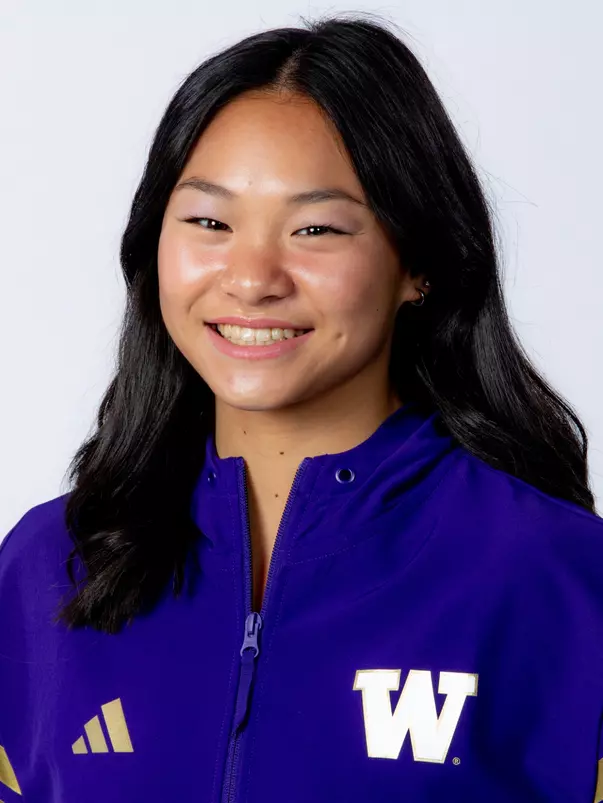 The 2023-24 University of Washington gymnastics team on September 26, 2023. (Photography by Scott Eklund/Red Box Pictures)