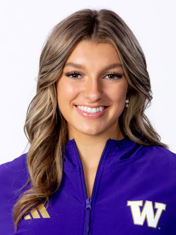 The 2023-24 University of Washington gymnastics team on September 26, 2023. (Photography by Scott Eklund/Red Box Pictures)