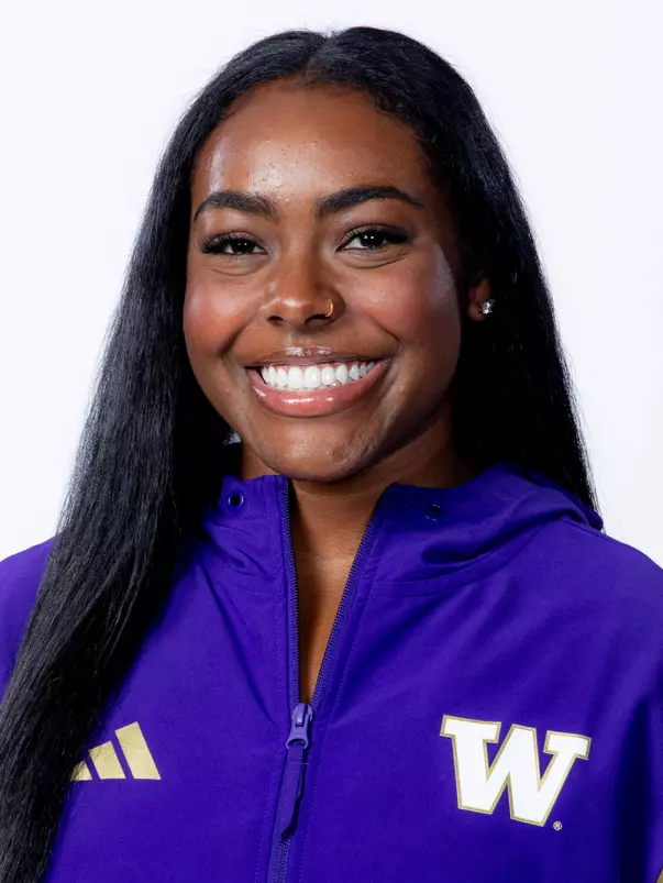 The 2023-24 University of Washington gymnastics team on September 26, 2023. (Photography by Scott Eklund/Red Box Pictures)