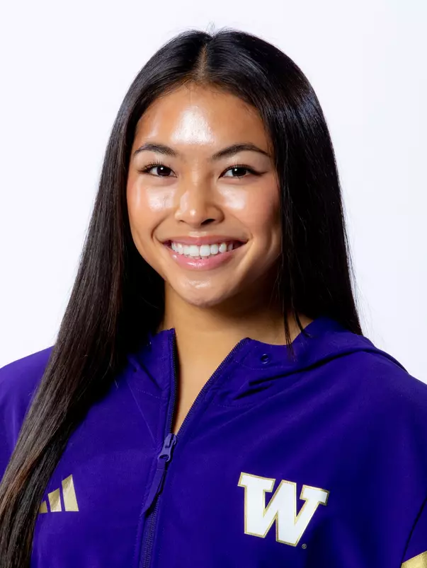 The 2023-24 University of Washington gymnastics team on September 26, 2023. (Photography by Scott Eklund/Red Box Pictures)