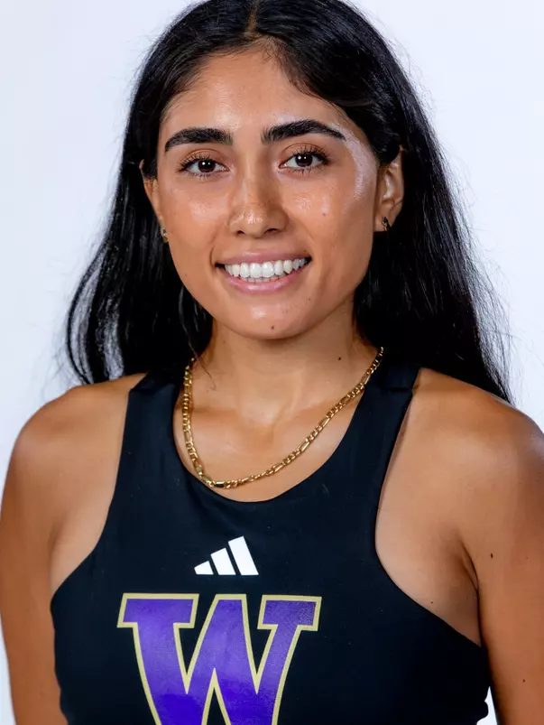 The 2023-24 University of Washington women’s tennis team on September 29, 2023. (Photography by Scott Eklund/Red Box Pictures)