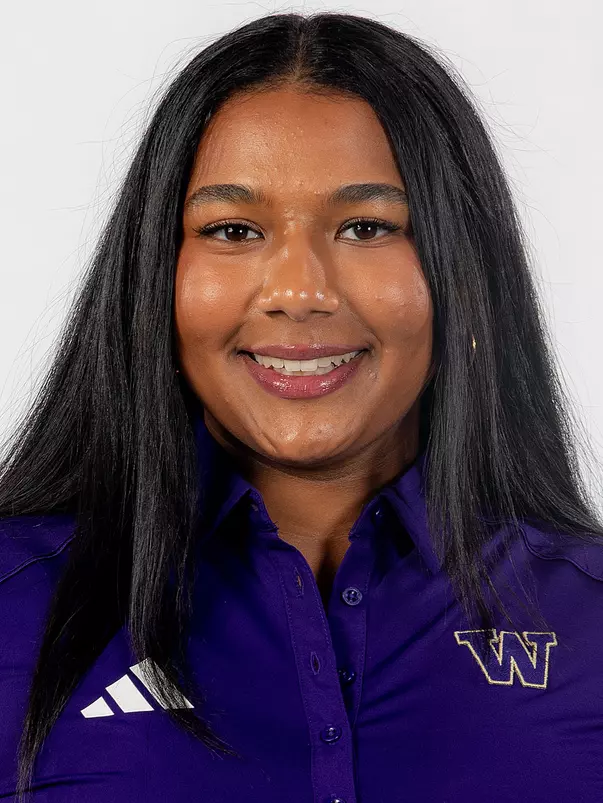 The 2023-24 University of Washington women’s golf team on September 5, 2023. (Photography by Scott Eklund/Red Box Pictures)