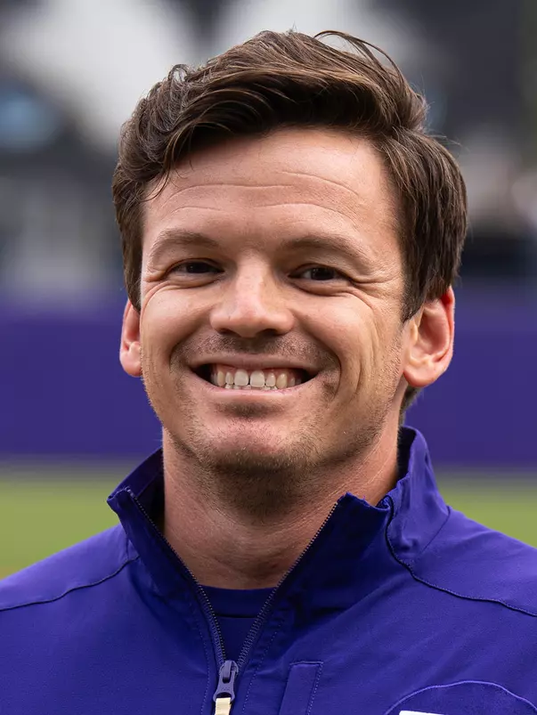 Travis Edwards Fall 2024 Headshot